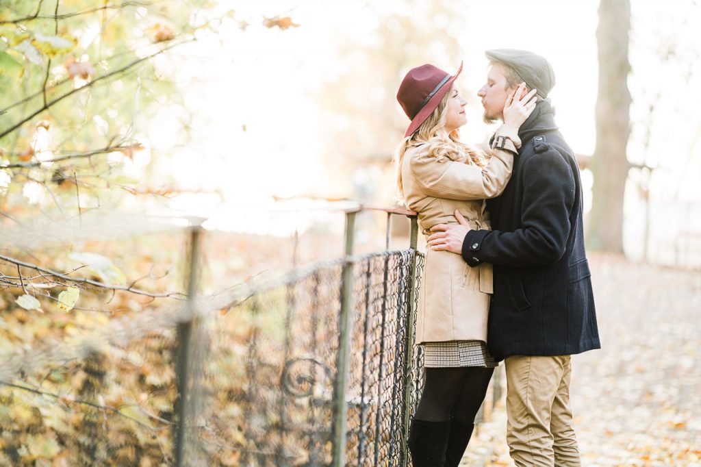 romanticky svadobny portret pri zapade slnka